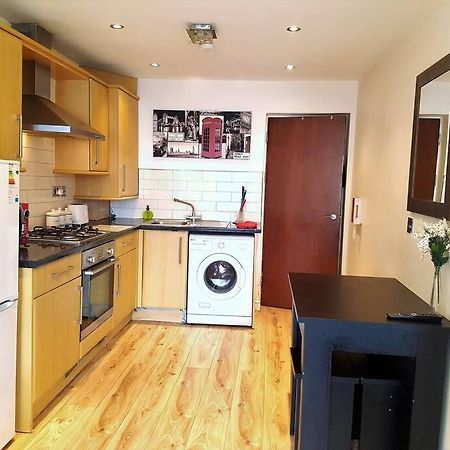 Comfortable Studio Flat Near Central London Bagian luar foto