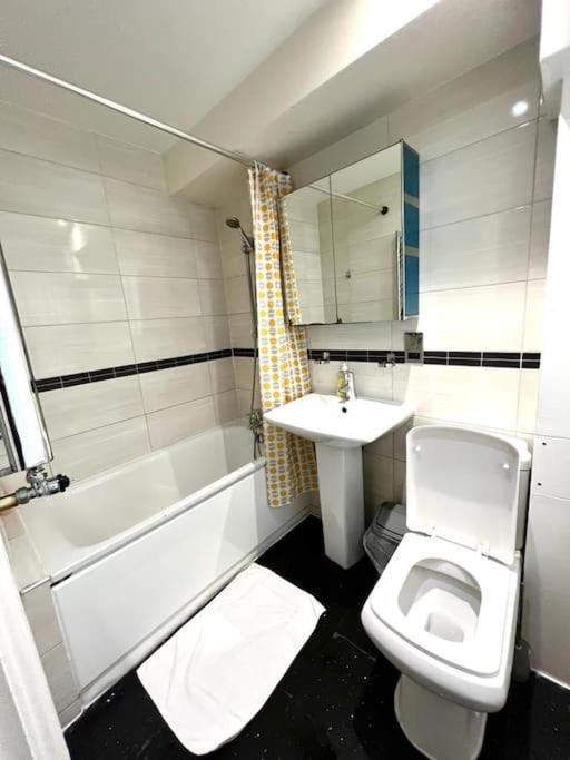Comfortable Studio Flat Near Central London Bagian luar foto